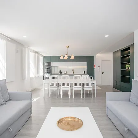 Liiiving In - Ribeira Riverside Apartment