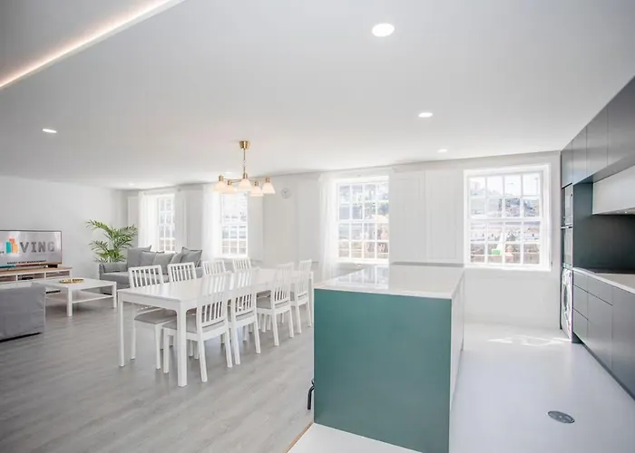 Liiiving In - Ribeira Riverside * Oporto