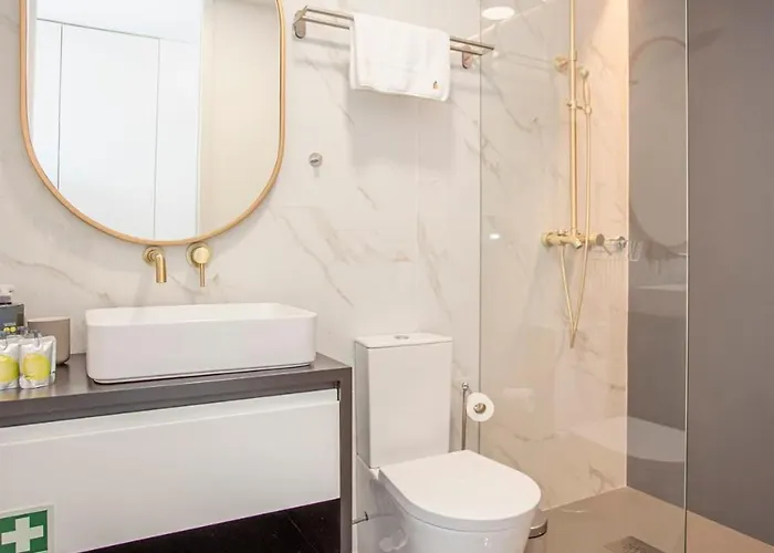 Liiiving In - Ribeira Riverside *