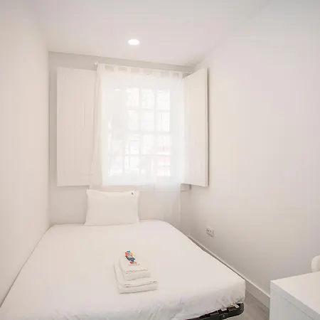 Liiiving In - Ribeira Riverside 아파트 *