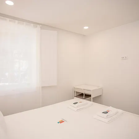 아파트 Liiiving In - Ribeira Riverside 포르투