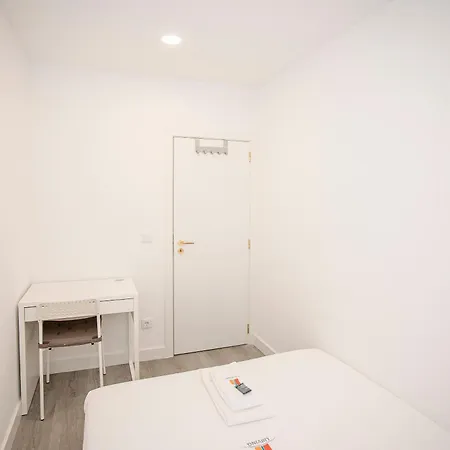 Liiiving In - Ribeira Riverside 아파트