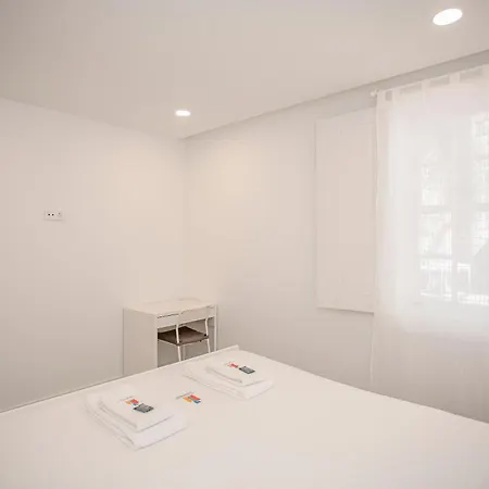 아파트 Liiiving In - Ribeira Riverside 포르투